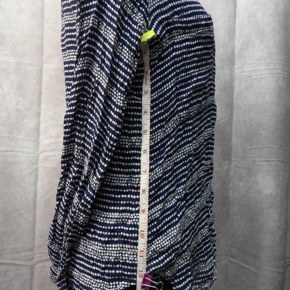 Blue and white cloth + stone polka dot button up blouse. Size XS - Picture 5 of 9
